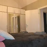 Harriete Apartment
