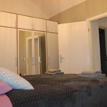Harriete Apartment